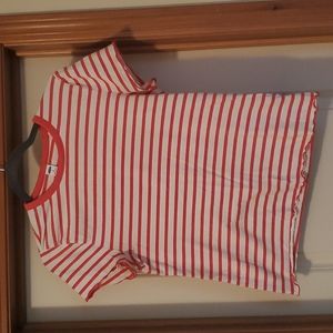 White and red stripe t-shirt with ruffle seams